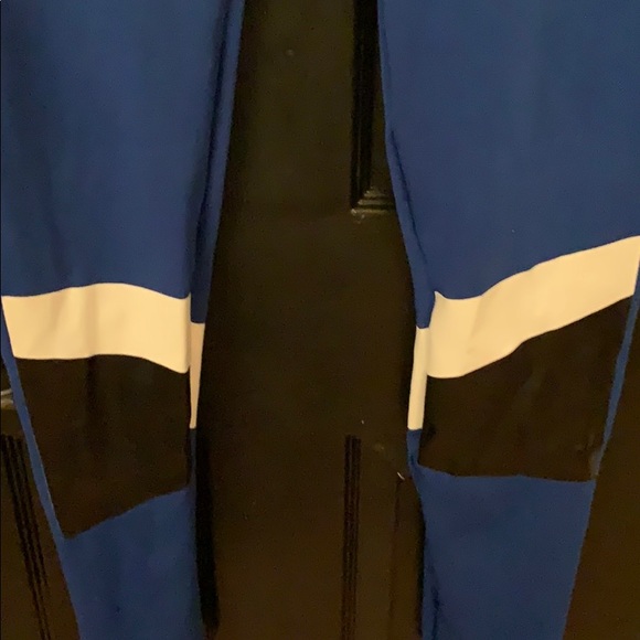 Just One blue leggings 2X 3X - Picture 2 of 4